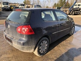 Volkswagen Golf 2005 г запчясти