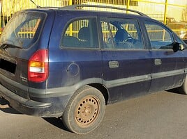 Opel Zafira A 2000 m dalys