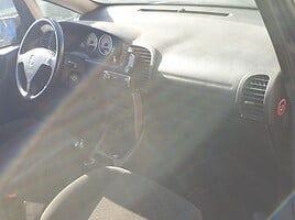 Opel Zafira A z21b 2005 г запчясти