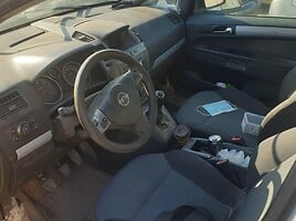 Opel Zafira 2006 г запчясти