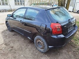 Toyota Corolla 2004 г запчясти