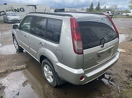 Nissan X-Trail 2004 m dalys