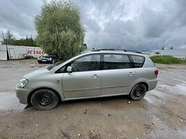 Toyota Avensis Verso 2002 m dalys