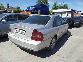 Volvo V70 2000 y parts