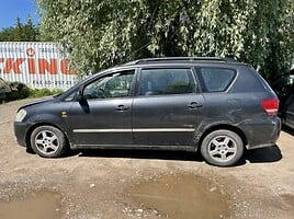 Toyota Avensis Verso 2001 m dalys