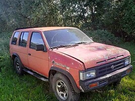 Nissan Terrano I Visureigis / Krosoveris 1992