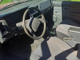 Nissan Terrano I 1992 m dalys