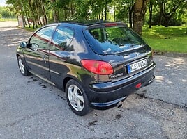 Peugeot 206 2005 г Купе