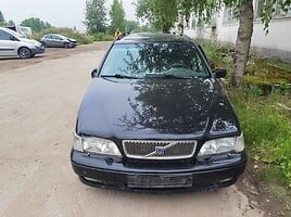 Volvo V70 1999 y parts