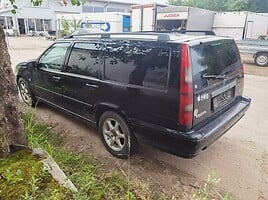 Volvo V70 1999 y parts