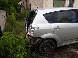 Toyota Corolla Verso 2009 y parts