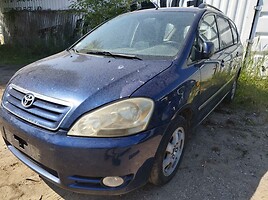 Toyota Avensis Verso 2001 m dalys