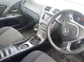 Toyota Avensis 2011 г запчясти