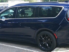 Chrysler Pacifica 2018 г прокат