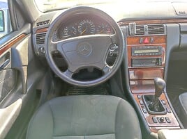 Mercedes-Benz E 250 1999 y parts