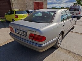 Mercedes-Benz E 250 1999 y parts