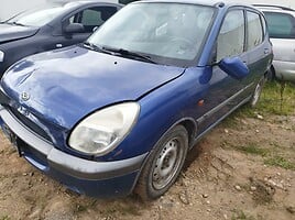 Daihatsu Sirion 2000 y parts