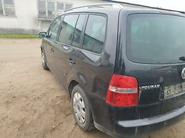 Volkswagen Touran 2004 m dalys