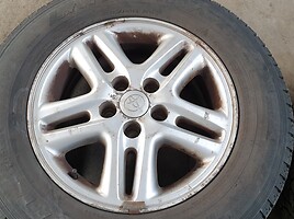 RAV4 light alloy R16 rims