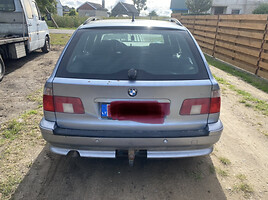 Bmw 530 2004 m dalys