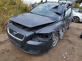 Volvo V50 2010 y parts