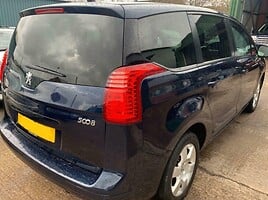 Peugeot 5008 2011 y parts