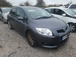 Toyota Auris 2008 m dalys