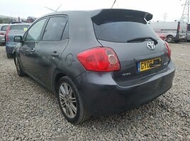 Toyota Auris 2008 m dalys