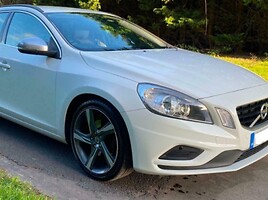 Volvo V60 2012 г запчясти