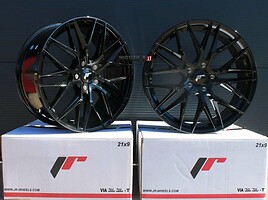 Japan Racing JR28 Glossy Black R17 