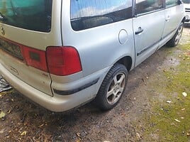 Volkswagen Sharan 2002 m dalys