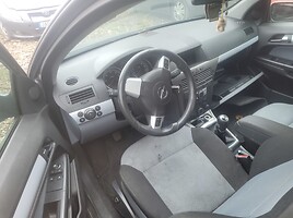 Opel Astra 2004 г запчясти