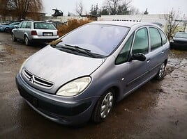 Citroen Xsara Picasso 2000 y parts