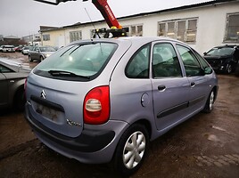 Citroen Xsara Picasso 2000 y parts