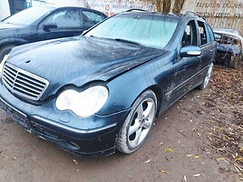 Mercedes-Benz C Klasė 2003 m dalys