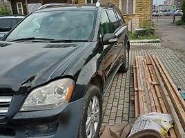 Mercedes-Benz GL 320 2007 г Внедорожник / Кроссовер