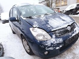 Toyota Corolla Verso Vienatūris 2002