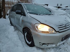 Toyota Avensis Verso Vienatūris 2003