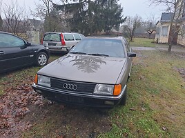 Audi 100 Sedanas 1983