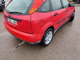 Ford Focus 2000 m dalys