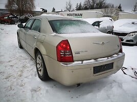 Chrysler 300C 2007 y parts