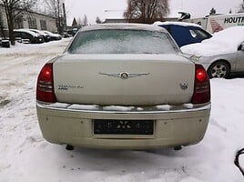 Chrysler 300C 2007 y parts