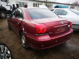 Toyota Avensis 2003 m dalys