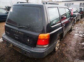 Subaru Forester 2000 m dalys