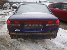 Subaru Legacy 2000 y parts