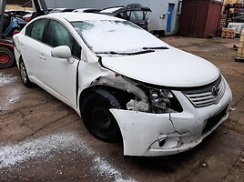 Toyota Avensis III 2011 m dalys