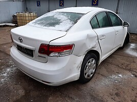 Toyota Avensis III 2011 m dalys