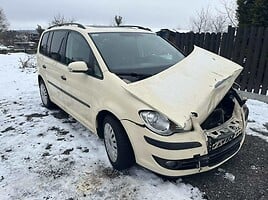 Volkswagen Touran 2009 г запчясти