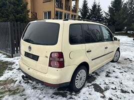 Volkswagen Touran 2009 г запчясти