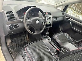 Volkswagen Touran 2009 г запчясти